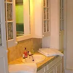 Uplands Hotel