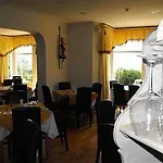 Hotel Uplands 3*